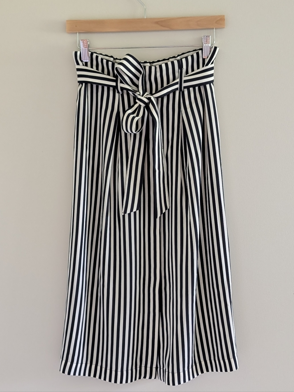 H&M Dark Blue/Striped Paperbag Skirt